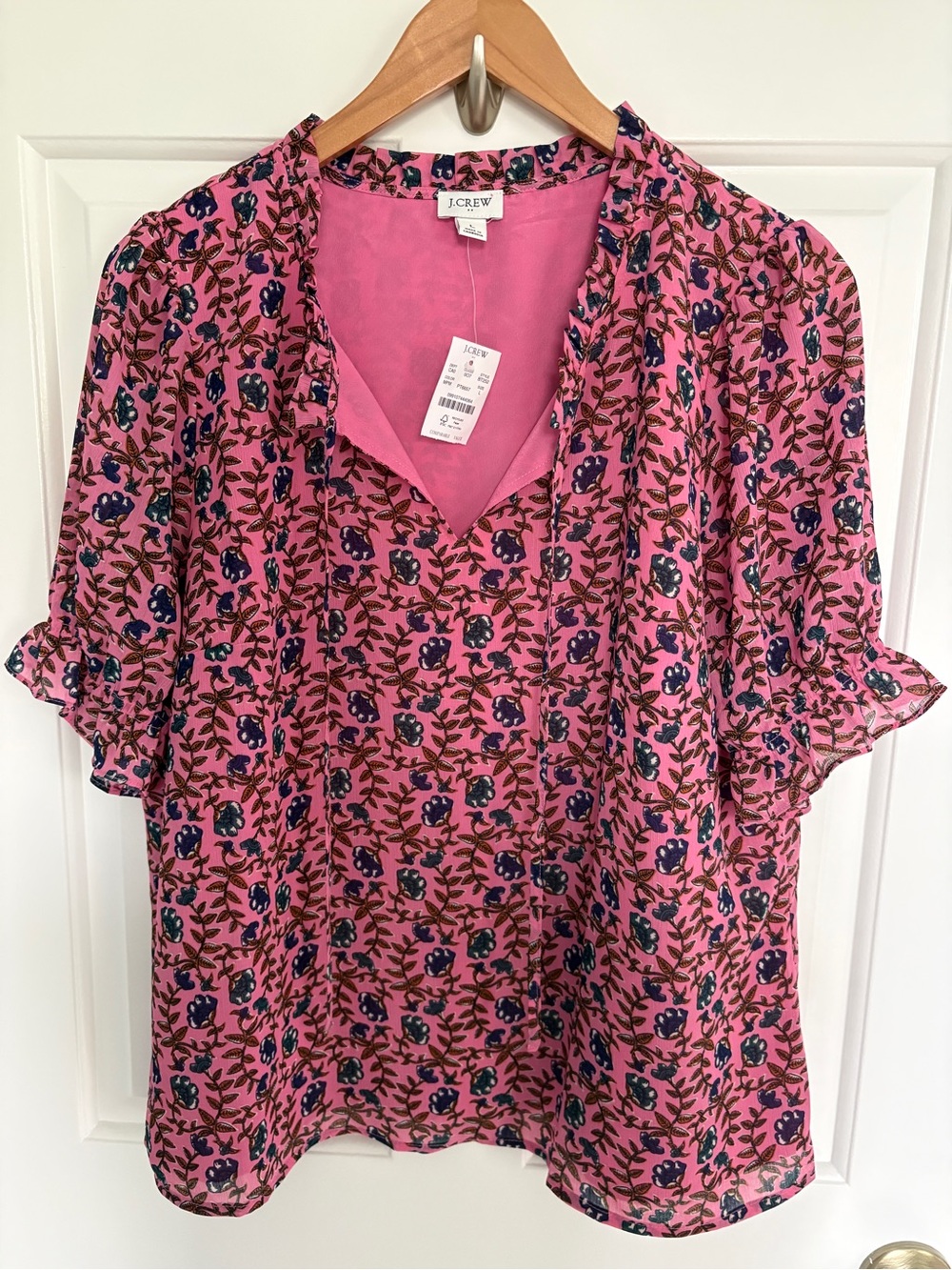 NWT J. Crew Pink Floral V-Neck Quarter Sleeve Top